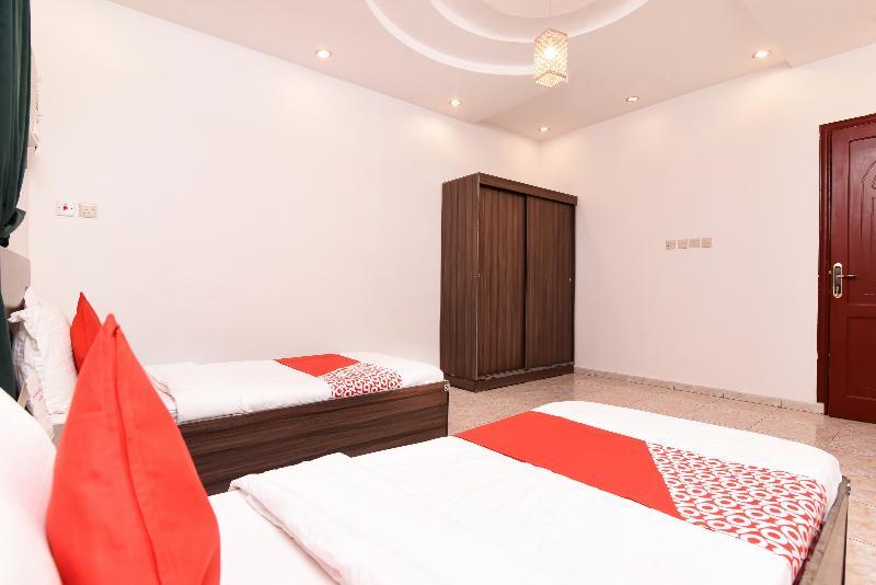 Oyo 301 Asfrine Hotel Apartment Tabuk Bagian luar foto